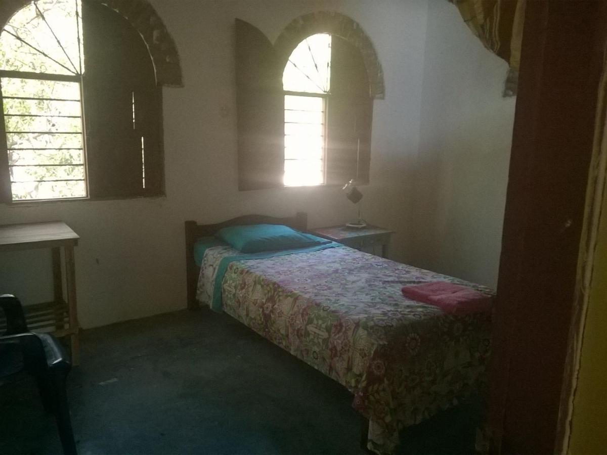 El Garaje Hostal Таганга Экстерьер фото