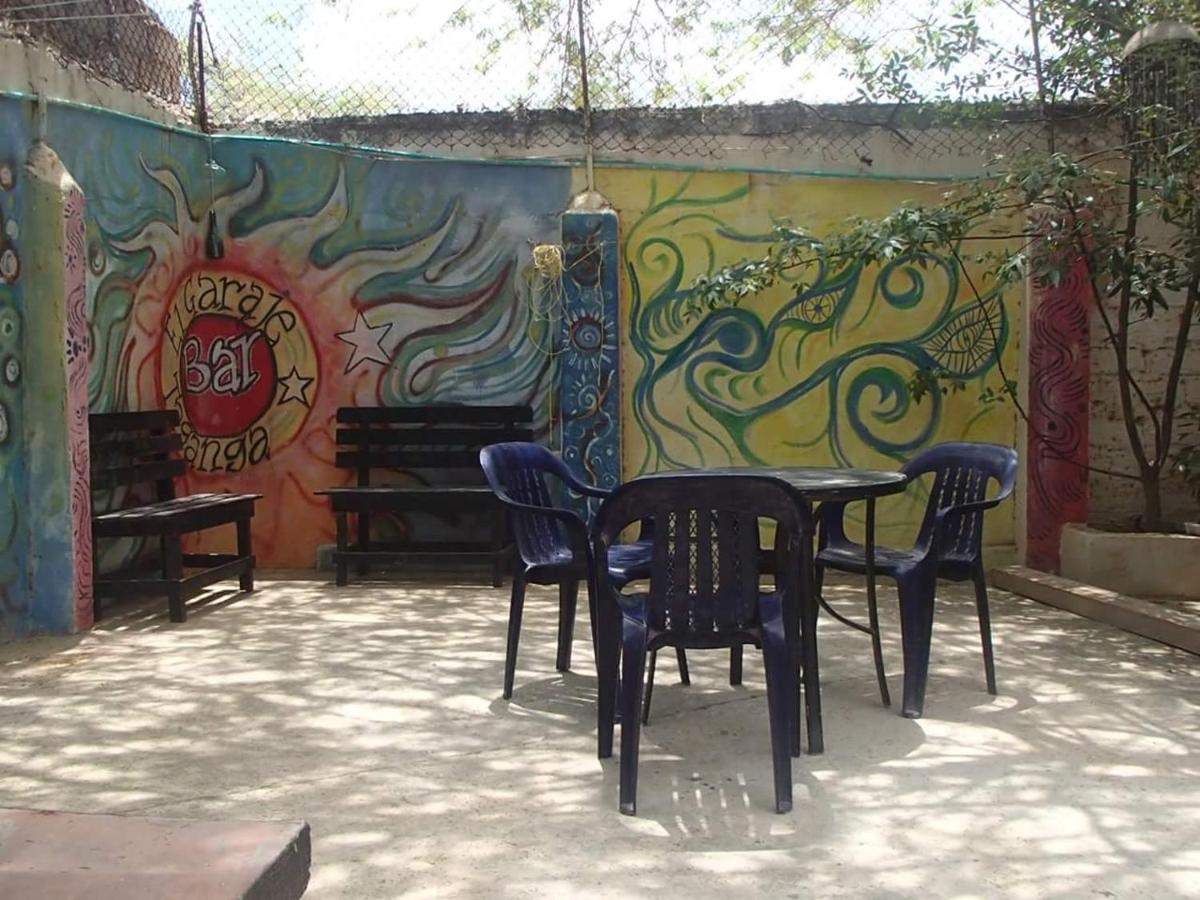 El Garaje Hostal Таганга Экстерьер фото