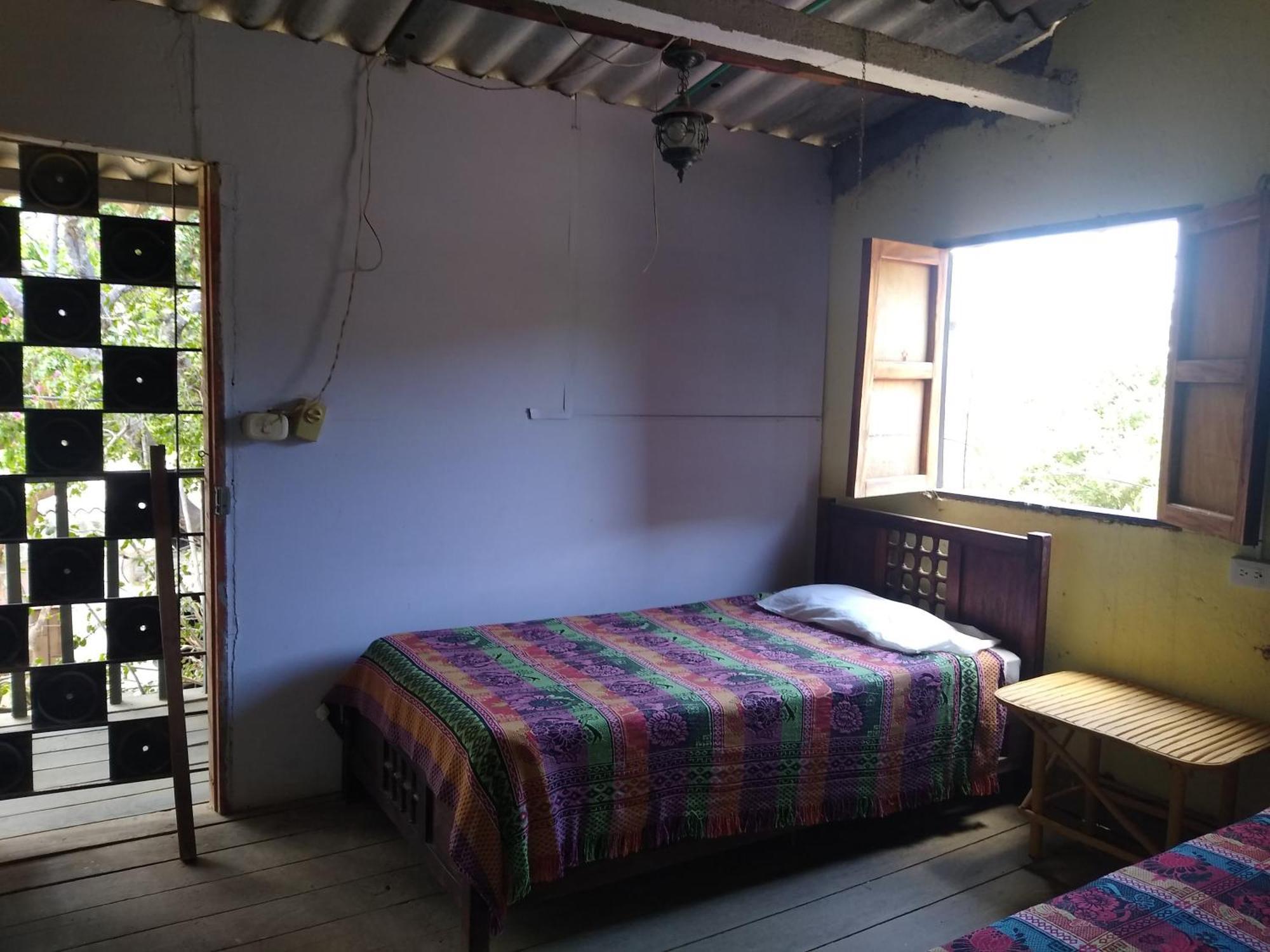 El Garaje Hostal Таганга Экстерьер фото