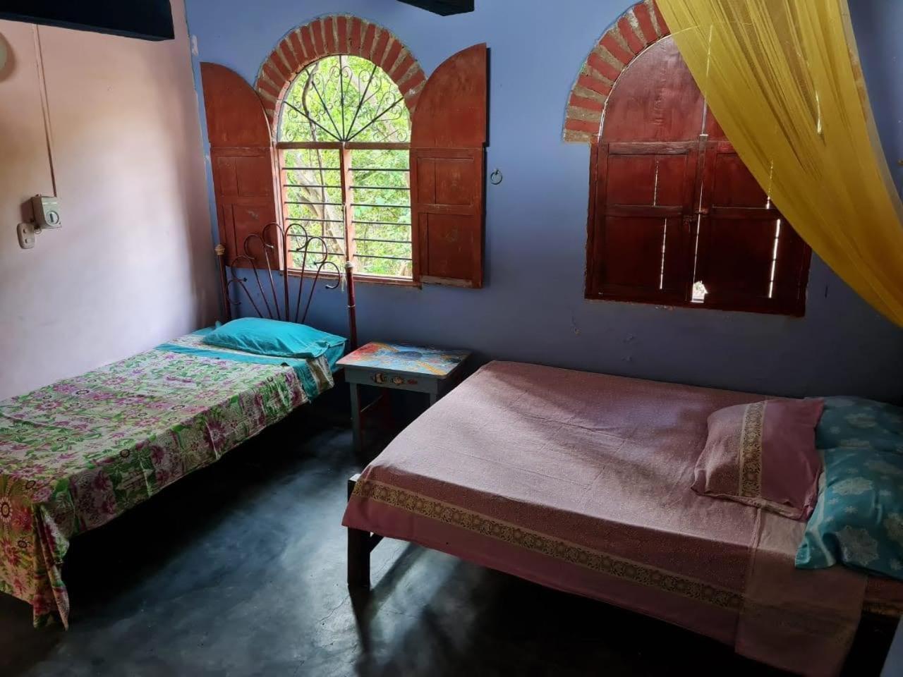 El Garaje Hostal Таганга Экстерьер фото